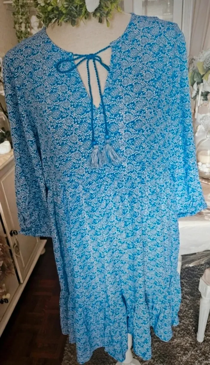 Robe bleu blanche Kiabi Taille L Neuve - photo numéro 2