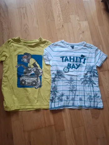 Lot 2 tee-shirt 7/8ans