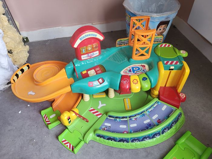 Garage tutu bolide - photo numéro 2