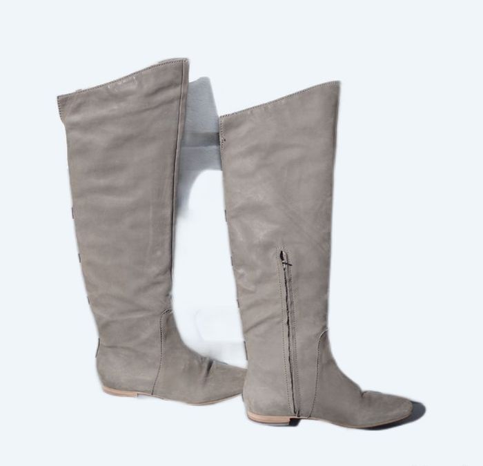 Bottes Cuissardes Zara. Gris. Pointure 39.