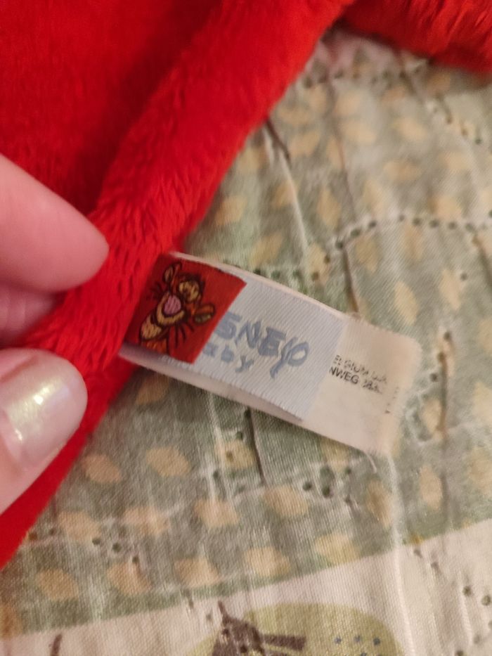 Doudou Winnie rouge - photo numéro 2