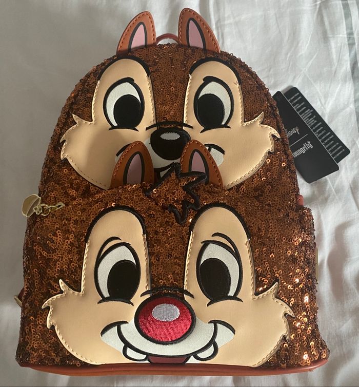 Loungefly sequin tic et tac