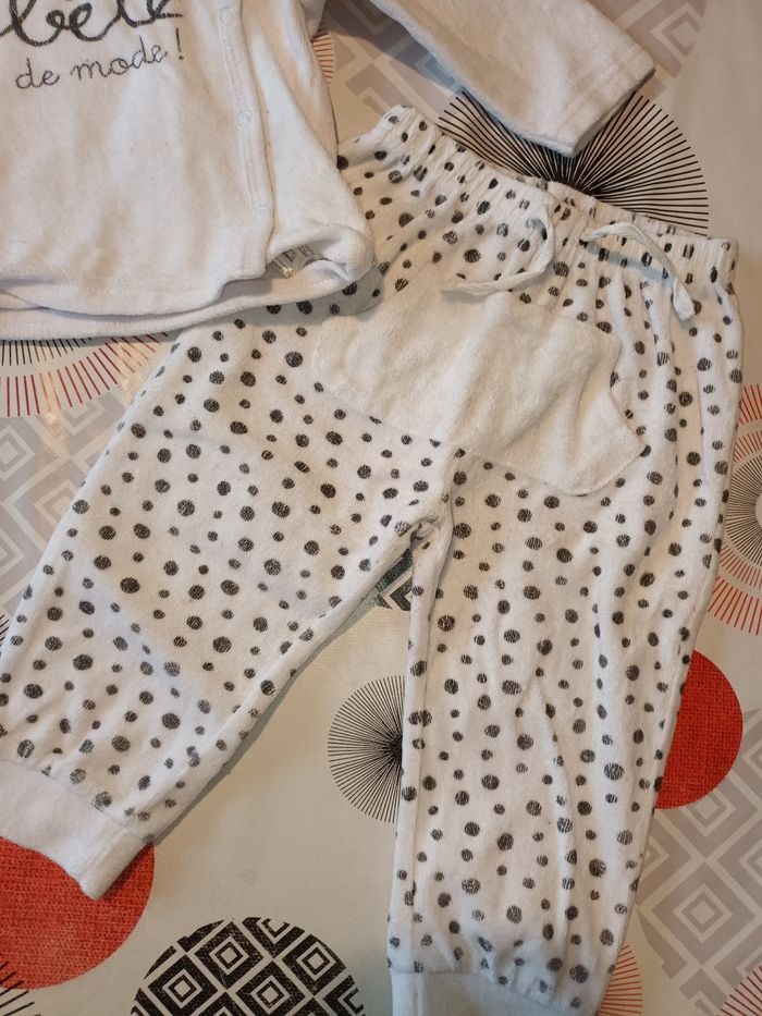 Tenue ensemble mixte 👦  👧 taille 9 mois - photo numéro 4