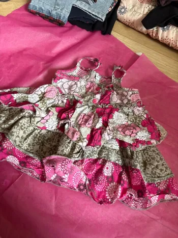 Robe  rose