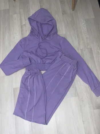 Ensembles sweat et bas