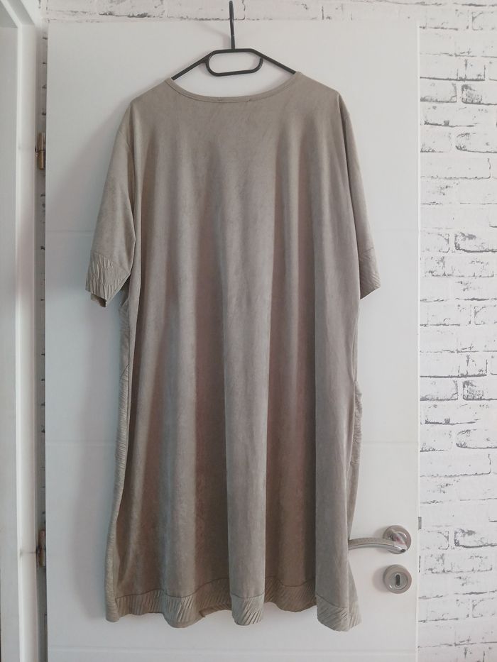 Ensemble veste + robe ONE O ONE
Taille 50
Porté 1 fois 
Robe col en V - manche courte
Veste manche 3/4 - photo numéro 4