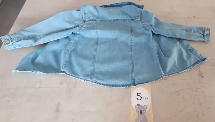 Chemise en jean 5 ans - photo numéro 3