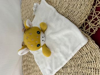 Doudou plat girafe blanche jaune SIPLEC