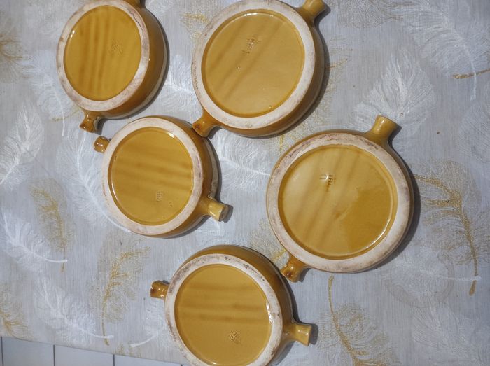 Lot de cinq cassolette assiettes poêlons a escargots en céramique - photo numéro 6