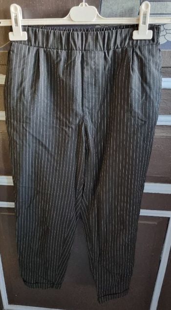 Pantalon noir rayé taille 38