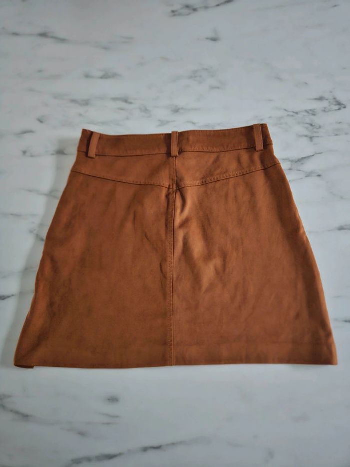 Zara mini jupe en daim XS - photo numéro 3