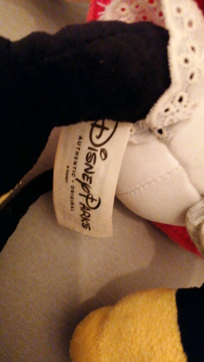 Peluche Minnie 30cm Disneyparks - photo numéro 3