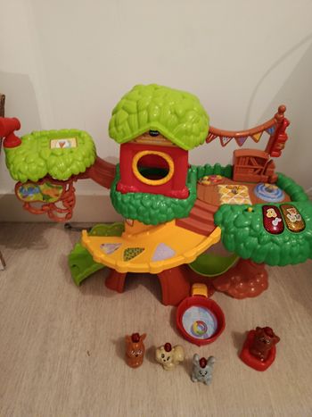 Tut tut animo VTech arbre cabane interactif