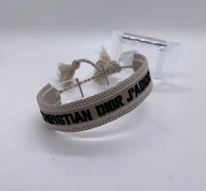 Bracelet tissu brodé taille réglable - photo numéro 3
