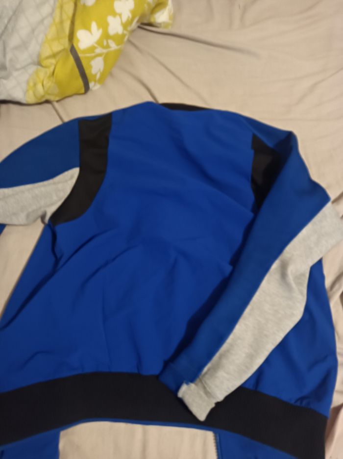 Veste Adidas logo scratch.T.s - photo numéro 3