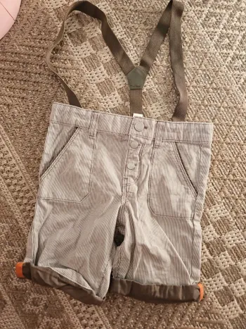 Short avec bretelle garçon