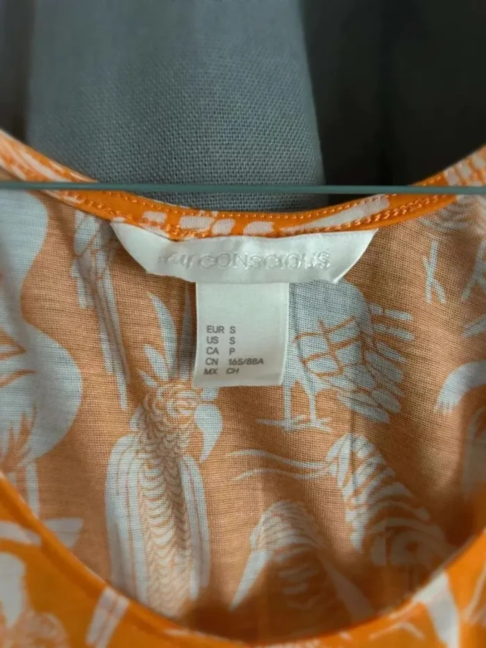 Débardeur  H&M,  en parfait  état  taille  S - photo numéro 2