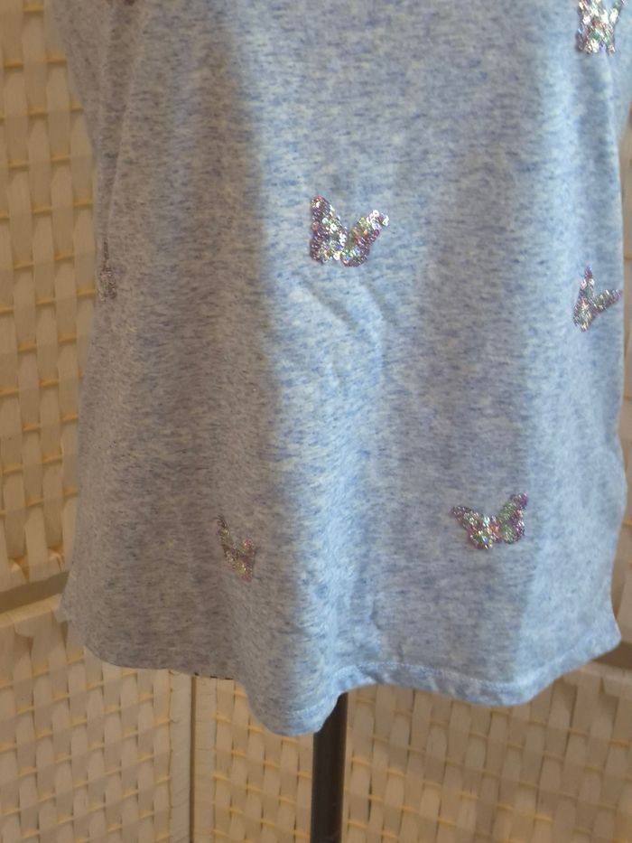 Joli T-shirt bleu chiné papillons sequins C&A fille 170/176 14/ 16 ans - photo numéro 4