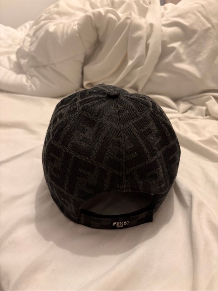 Casquette Fendi 1.1 - photo numéro 3