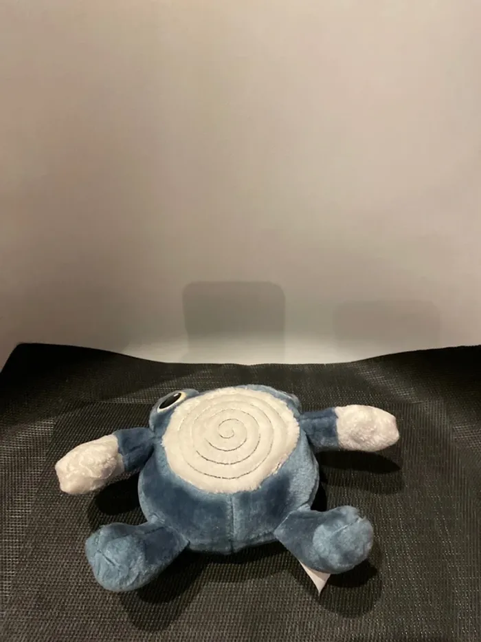 Pokémon Peluche vintage Tetarte Poliwhirl 16cm Nintendo Hasbro créatures game freak officielle 1999 - photo numéro 2