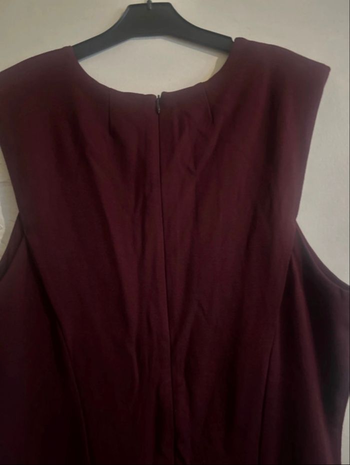 Robe bordeaux - photo numéro 4