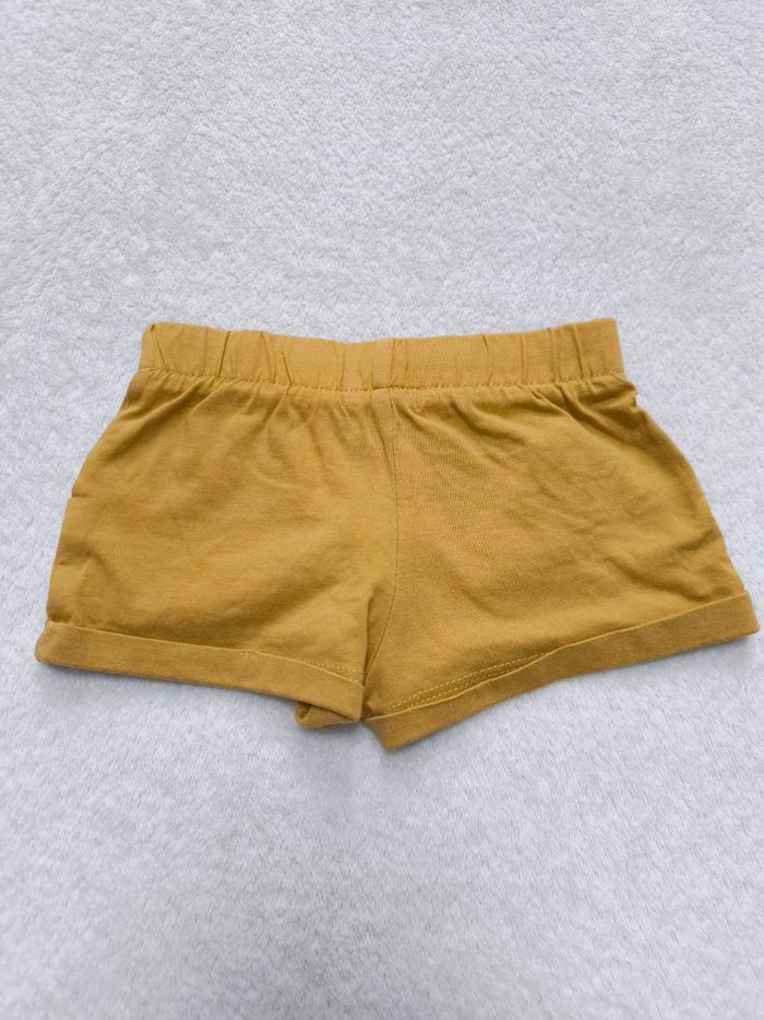 Short 6 mois - photo numéro 2