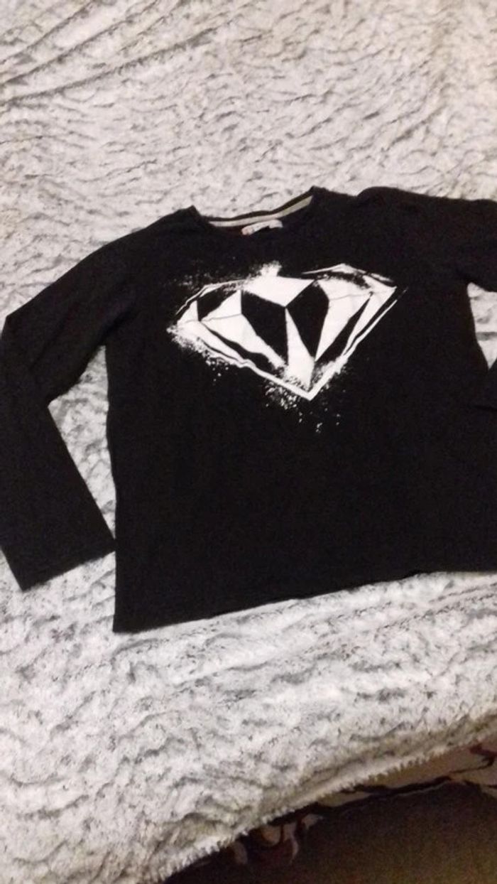 tee-shirt .manche longue. noir .Tripl X. taille M