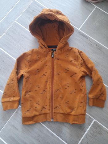 Gilet à capuche Kiabi garçon 24 mois