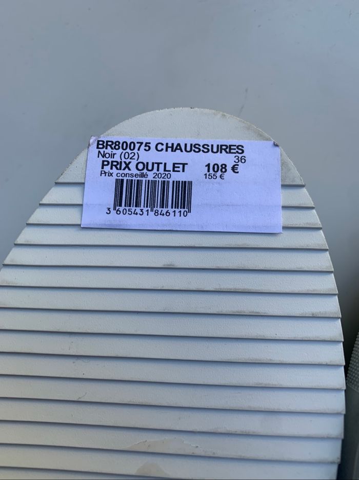 Chaussures IKKS neuf jamais porté - photo numéro 3