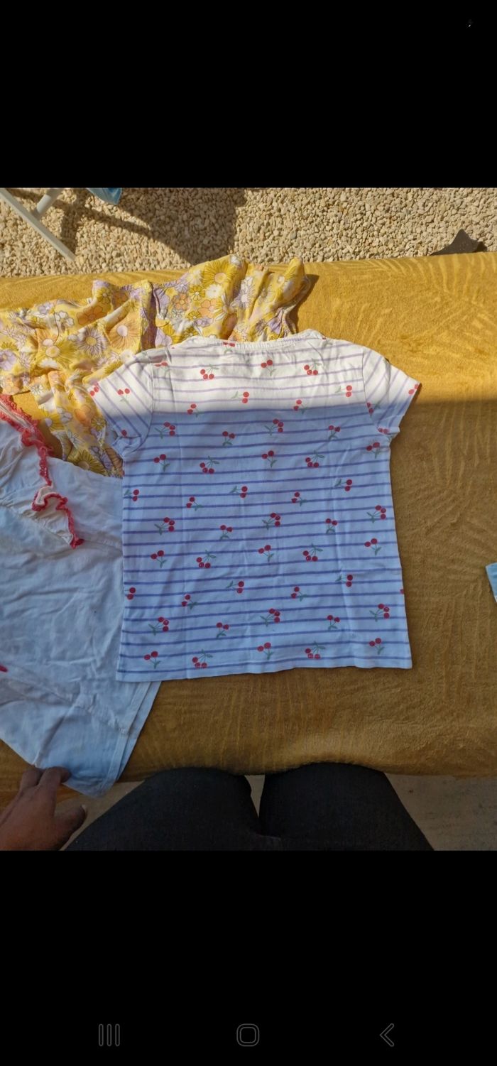 Lot de 4 T-shirts manches courtes Kiabi et Gémo - photo numéro 5