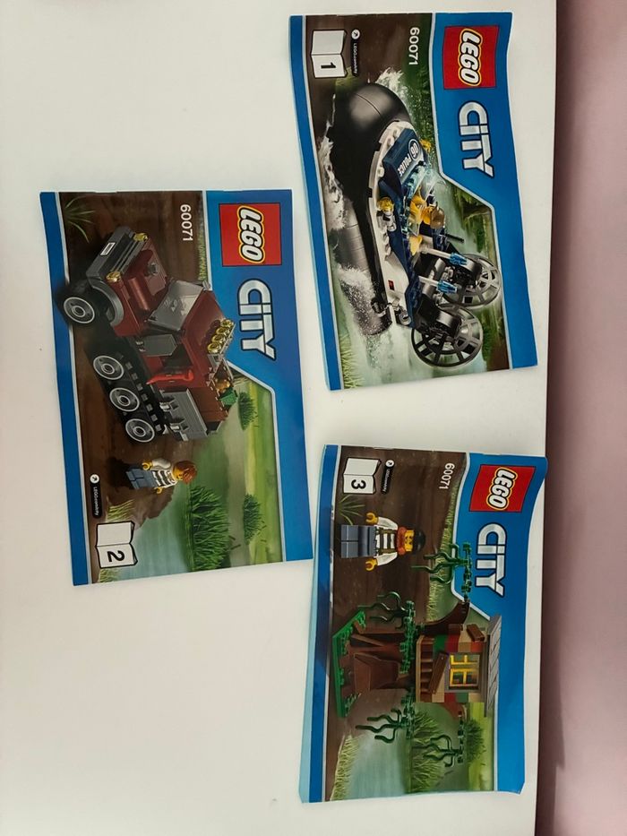 Lego city 60071 l’arrestation en hydroglisseur - photo numéro 7