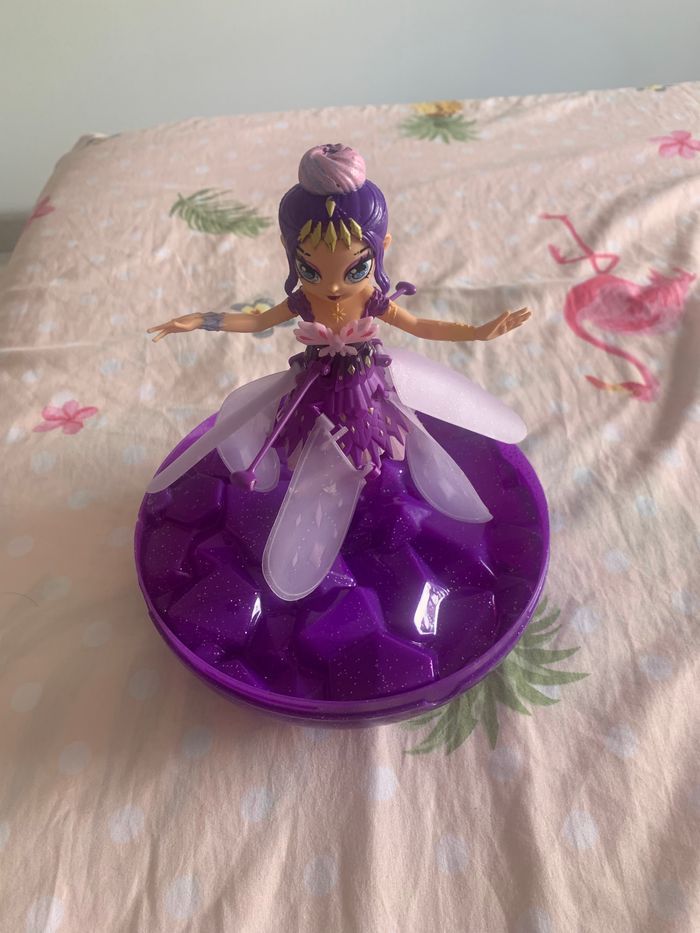 Fée magique volante avec socle - photo numéro 3