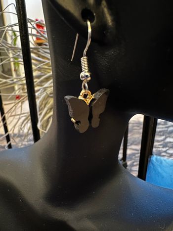 Boucles d’oreille « Papillon noir »