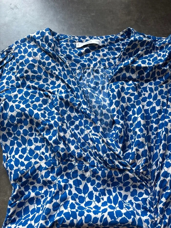 Robe mango bleu et blanche taille L en très bon état - photo numéro 3