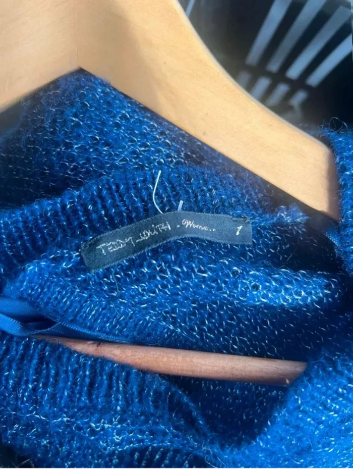 super petit pull  dos nu  super qualtitatif  en laine fin  - teddy smith - taille 1  (S/M) - photo numéro 4