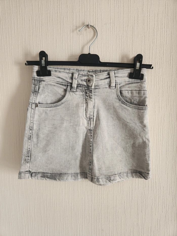 Jupe courte en jean grise 8 ans