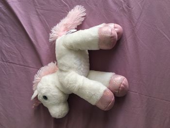 PELUCHE LICORNE                