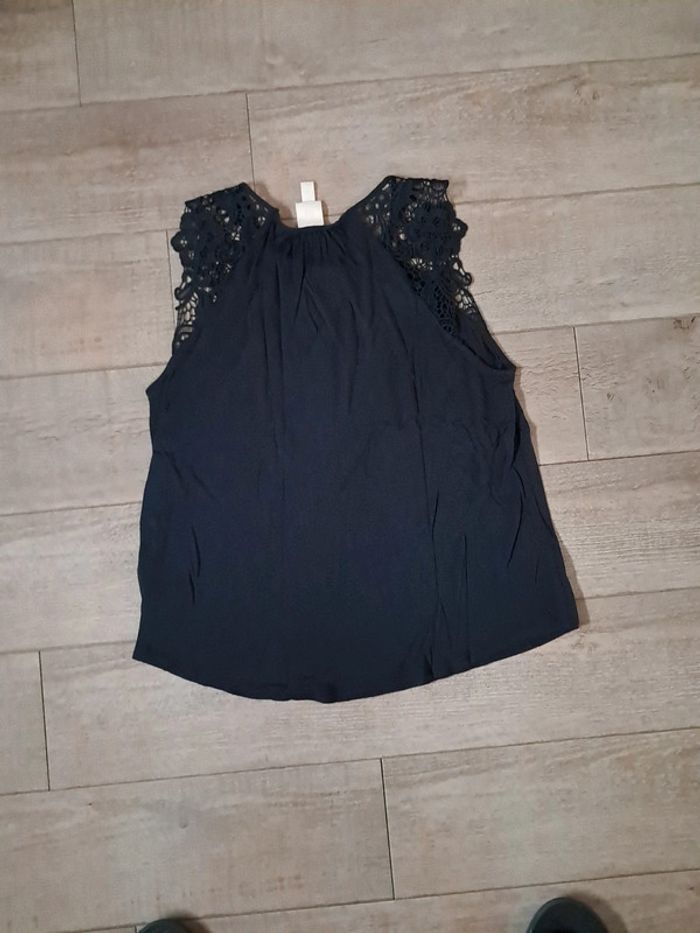 Haut broderie - photo numéro 6