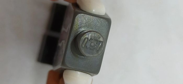 Homme avec cravate rouge lego - photo numéro 7