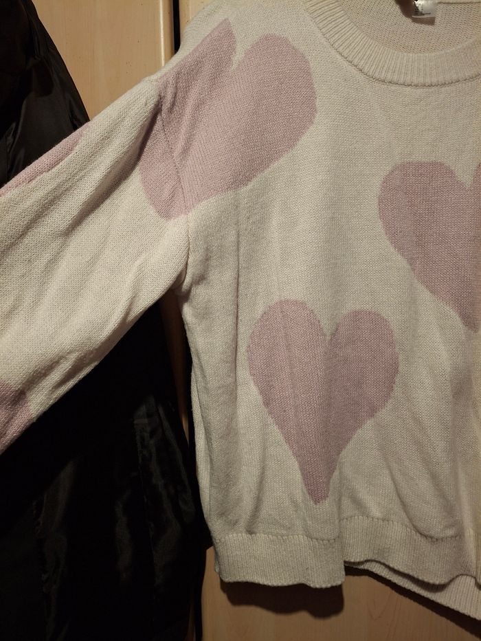 Pull blanc et violet à cœurs H&M taille L - photo numéro 3