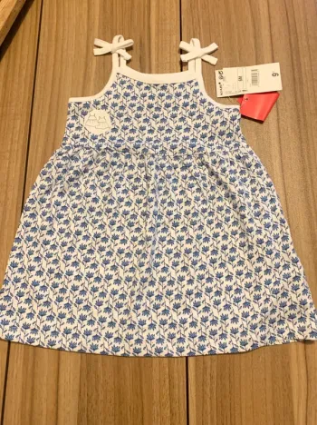 Robe blanche et bleu 6 mois neuve