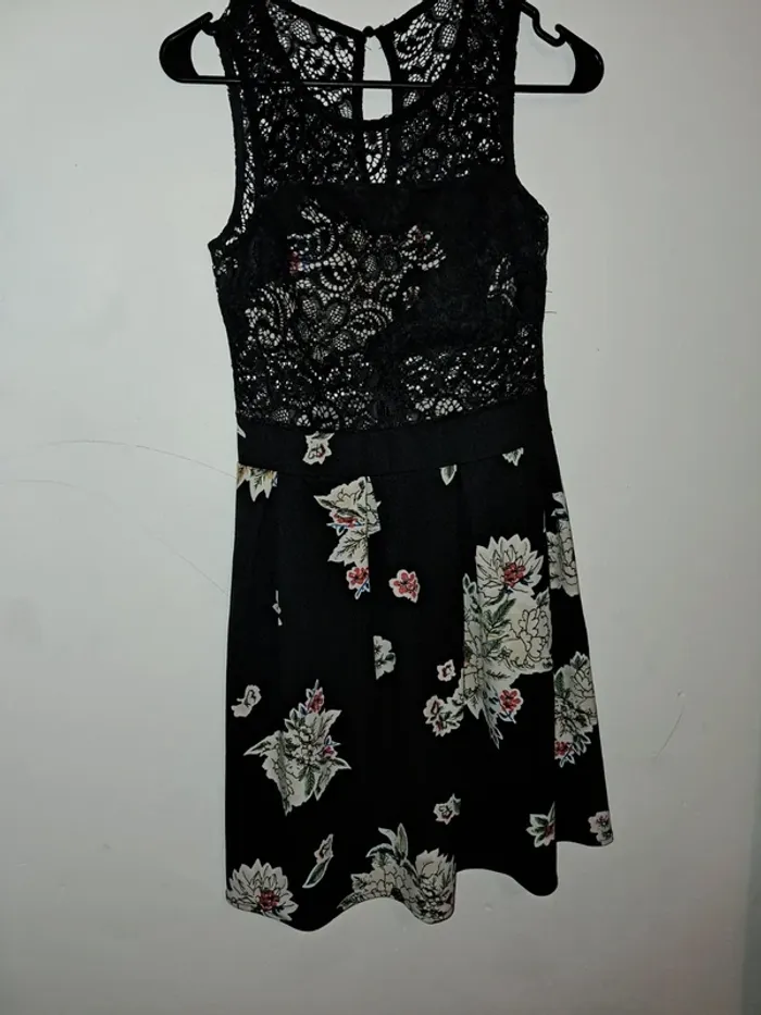Robe dentelle