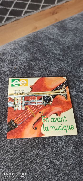 CD en avant la musique