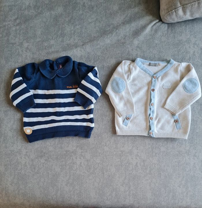 Lot de 2 gilet/pull taille 9 mois