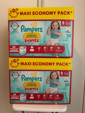 148 couches Pampers premium pants taille 5