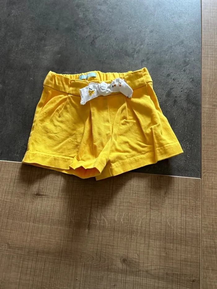 Short bébé fille