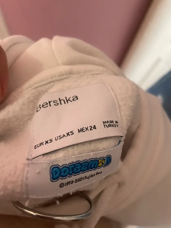 Ensemble doraemon bershka - photo numéro 3