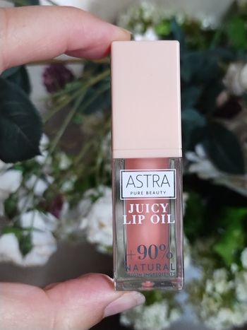 Aceite labial hidratante natural de Astra