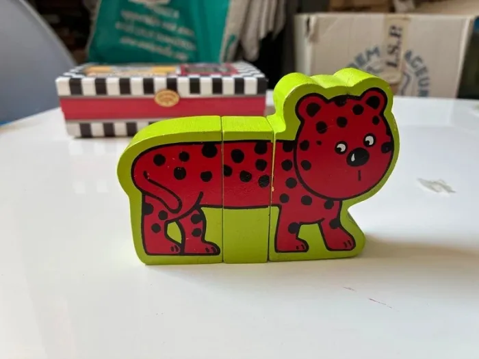 Puzzle en bois magnétique représentant un animal