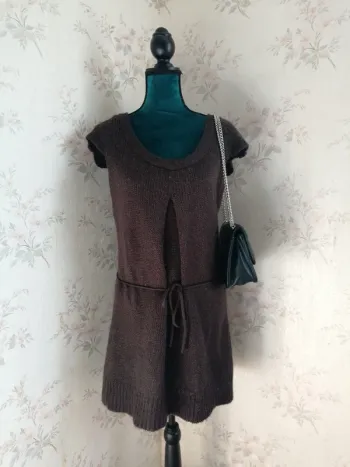 Robe en maille marron sans manches avec lien / ici et maintenant / (38-40)